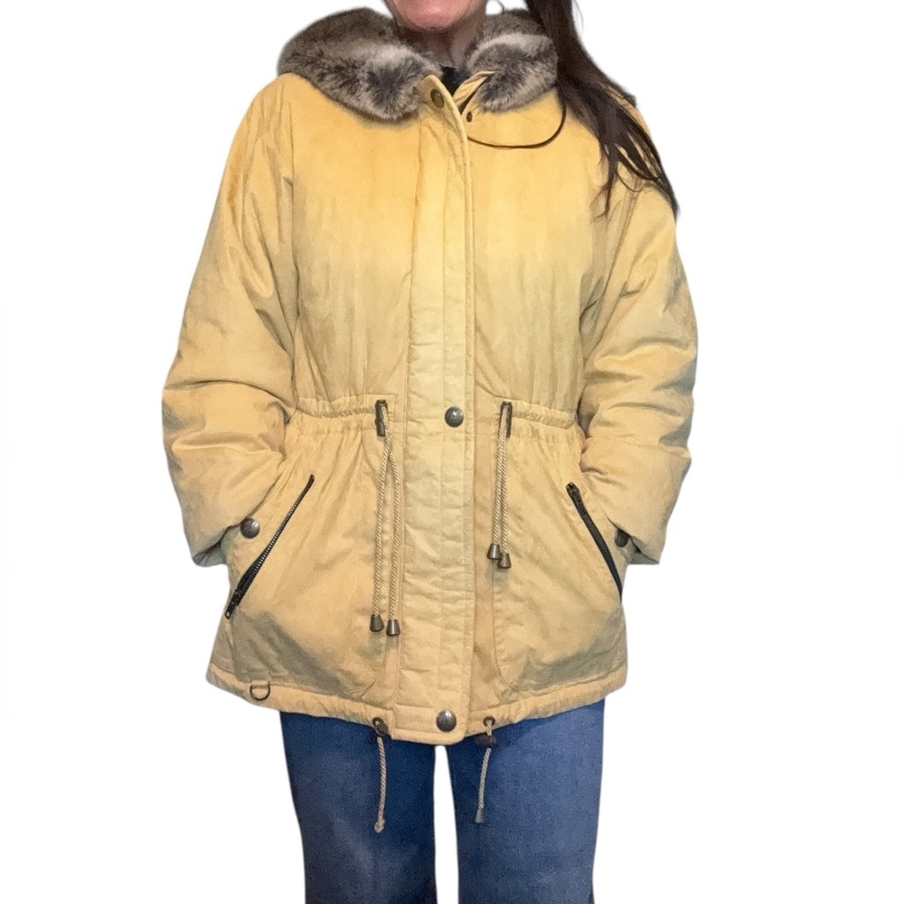 Shea Paris Vail size 6 Suedemark coat size 6
